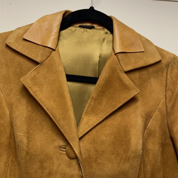 Stunning Vintage Suede Mid-Thigh Coat - Picture 2 of 5